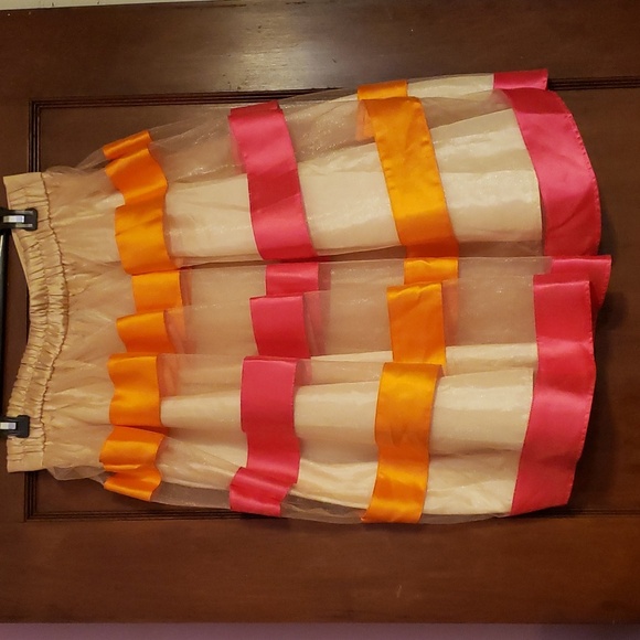 Ladies dress suit - Picture 7 of 7